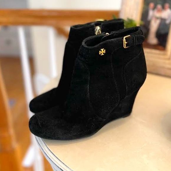 Tory Burch Milan Wedge Suede Leather Bootie in Black - Size 6 - Picture 1 of 6